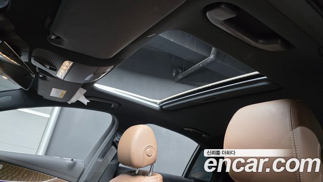 Mercedes-Benz E-Class 2022 — photo 29