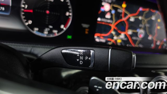 Mercedes-Benz S-Class 2020 — photo 9