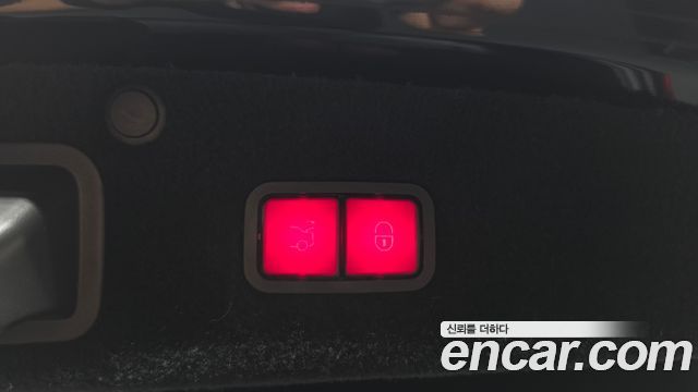 Mercedes-Benz S-Class 2020 — photo 18