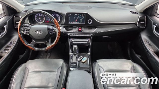 Hyundai Grandeur 2018 — photo 10