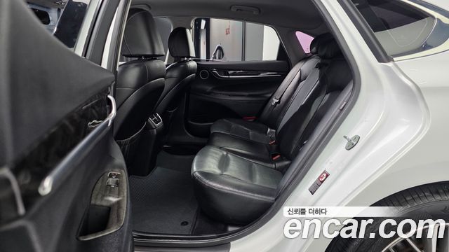 Hyundai Grandeur 2018 — photo 18