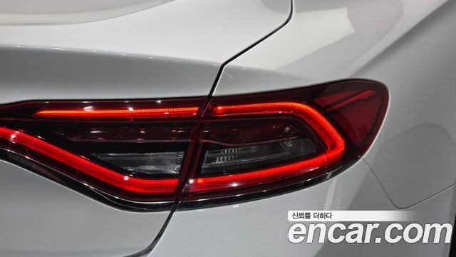Hyundai Grandeur 2018 — photo 31
