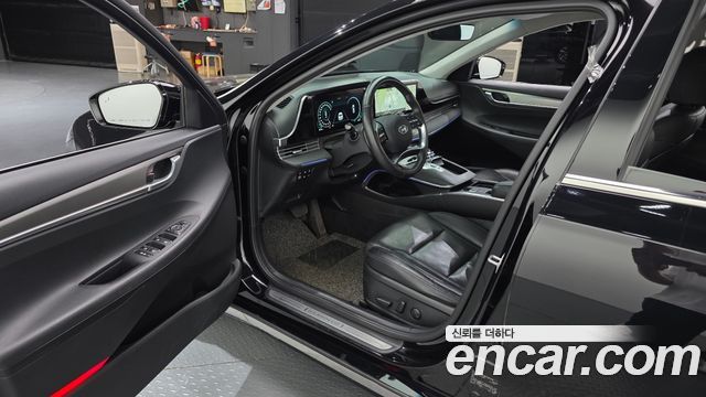 Hyundai Grandeur 2023 — photo 13