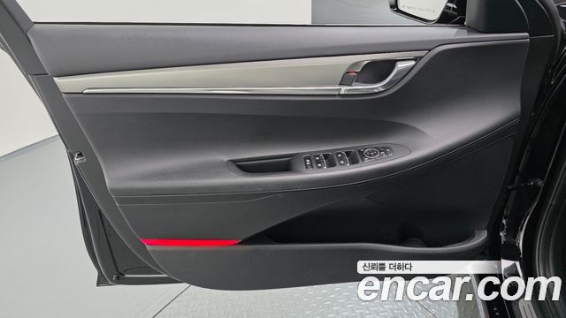 Hyundai Grandeur 2023 — photo 14