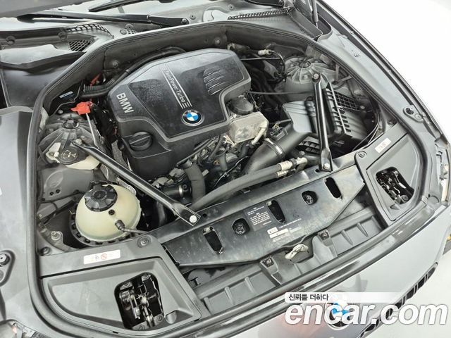 BMW 5-Series 2013 — photo 6