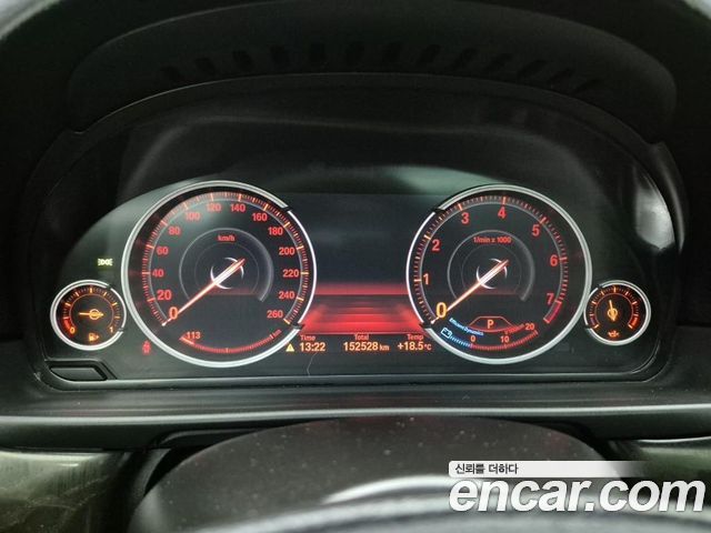 BMW 5-Series 2013 — photo 7