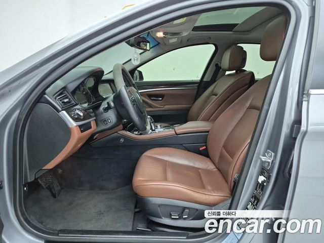 BMW 5-Series 2013 — photo 11