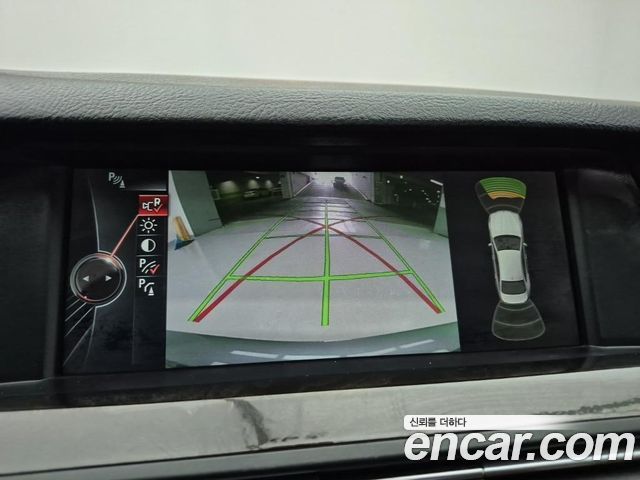 BMW 5-Series 2013 — photo 15