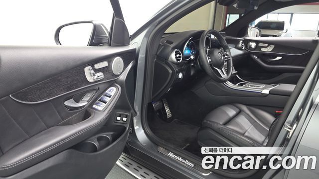 Mercedes-Benz GLC-Class 2021 — photo 13