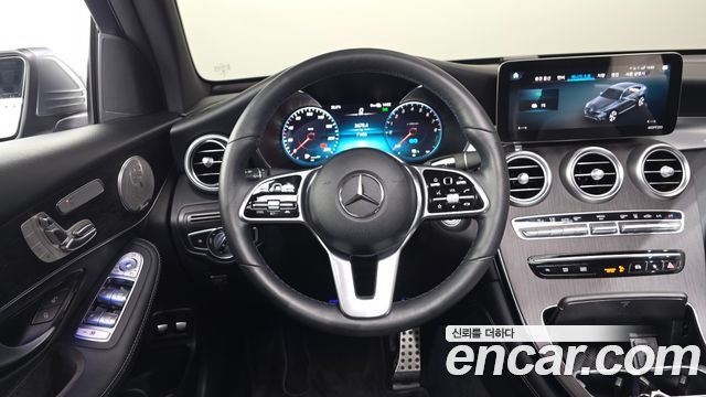 Mercedes-Benz GLC-Class 2021 — photo 18