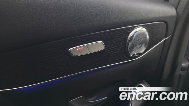 Mercedes-Benz GLC-Class 2021 — photo 25