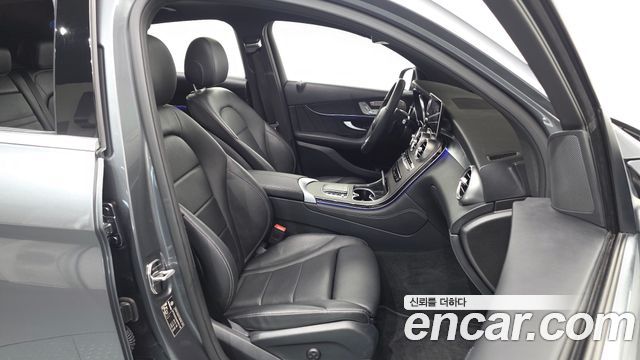 Mercedes-Benz GLC-Class 2021 — photo 16