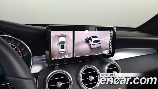 Mercedes-Benz GLC-Class 2021 — photo 32