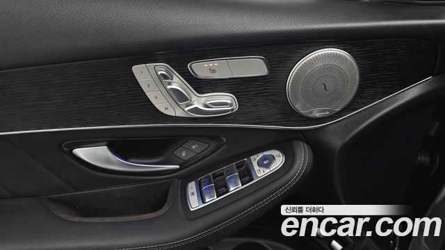 Mercedes-Benz GLC-Class 2021 — photo 33
