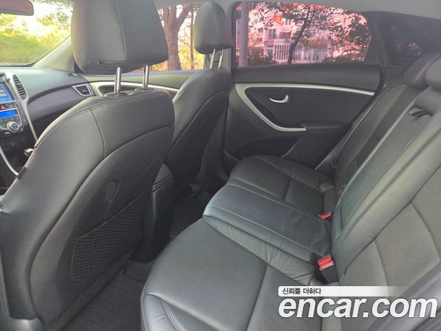 Hyundai i30 2014 — photo 11