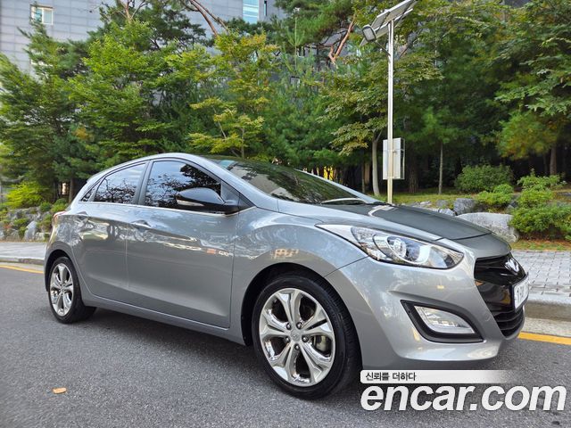 Hyundai i30 2014 — photo 20