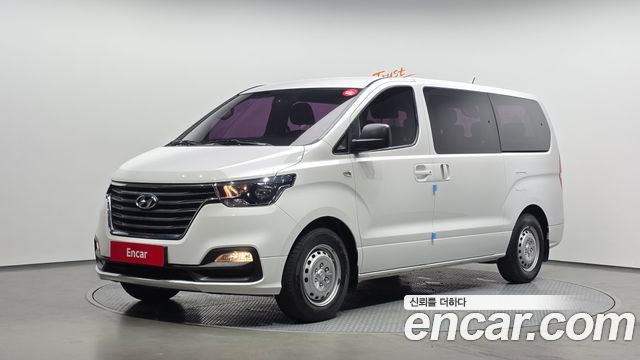Hyundai Starex 2018 — photo 1