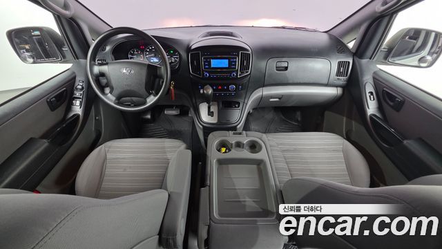 Hyundai Starex 2018 — photo 10
