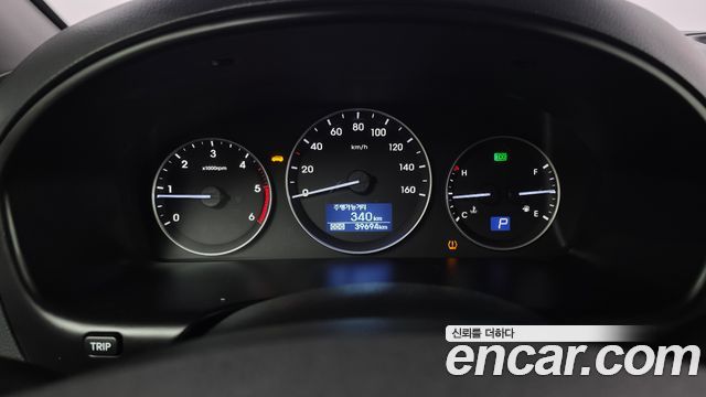 Hyundai Starex 2018 — photo 11