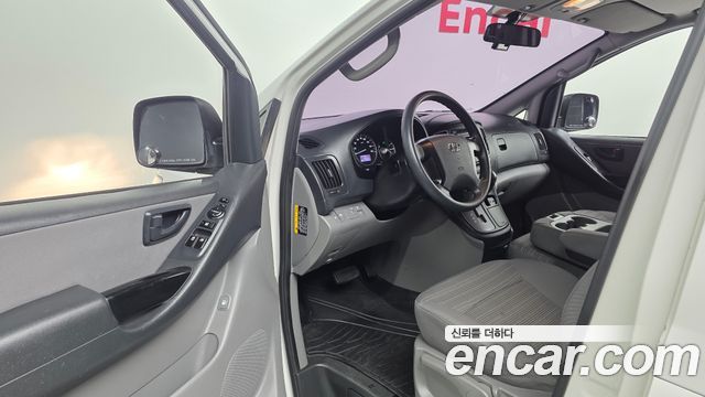 Hyundai Starex 2018 — photo 13