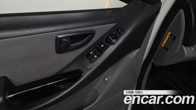 Hyundai Starex 2018 — photo 29