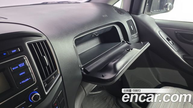 Hyundai Starex 2018 — photo 33