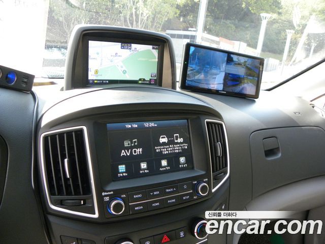 Hyundai Starex 2021 — photo 10