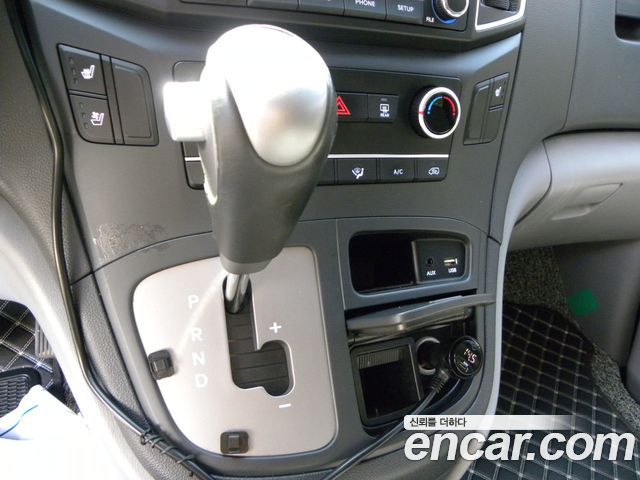 Hyundai Starex 2021 — photo 11