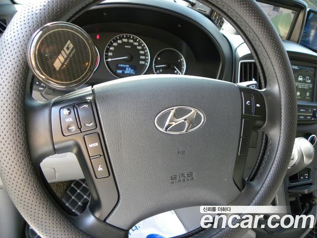 Hyundai Starex 2021 — photo 15