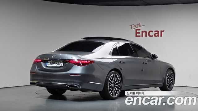 Mercedes-Benz S-Class 2022 — photo 2