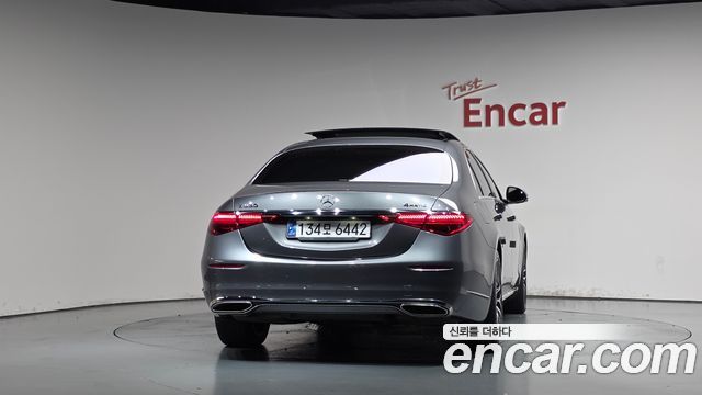 Mercedes-Benz S-Class 2022 — photo 4