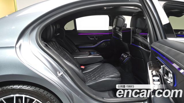 Mercedes-Benz S-Class 2022 — photo 17
