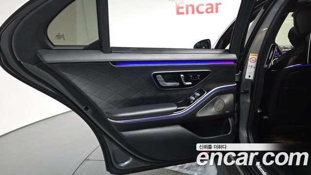 Mercedes-Benz S-Class 2022 — photo 15