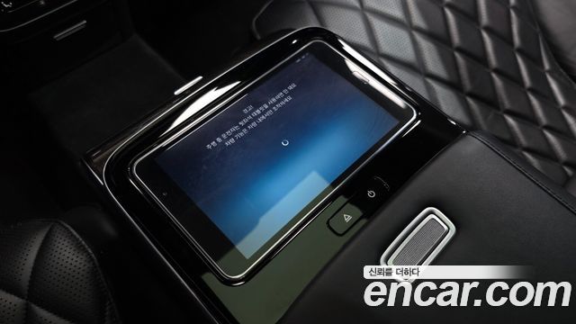 Mercedes-Benz S-Class 2022 — photo 34
