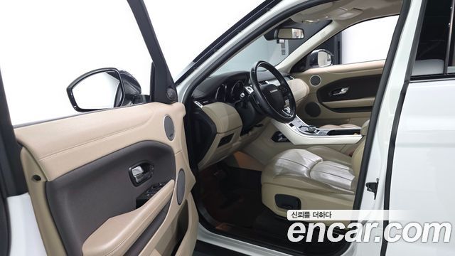 Land Rover Range Rover Evoque 2016 — photo 13