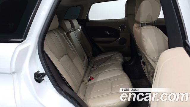 Land Rover Range Rover Evoque 2016 — photo 18