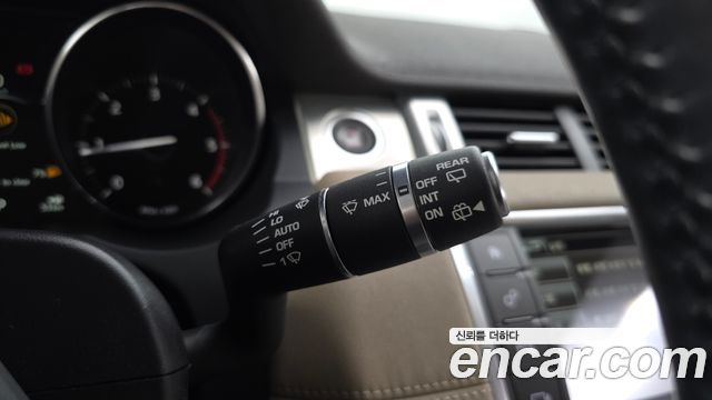 Land Rover Range Rover Evoque 2016 — photo 24