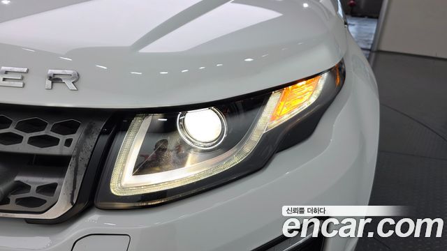 Land Rover Range Rover Evoque 2016 — photo 8