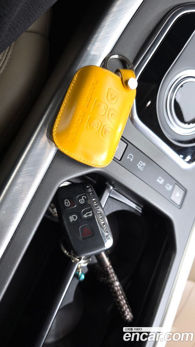 Land Rover Range Rover Evoque 2016 — photo 35