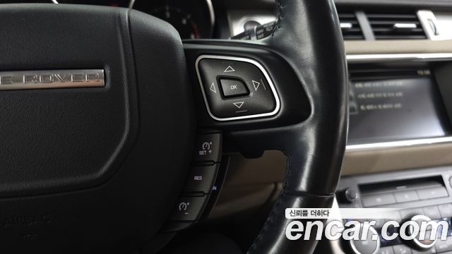 Land Rover Range Rover Evoque 2016 — photo 37