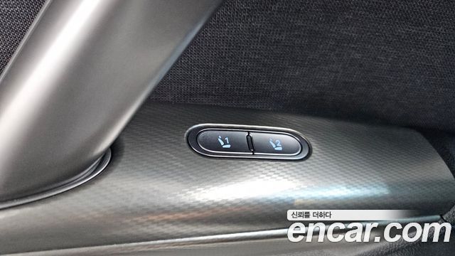 Genesis GV60 2023 — photo 23