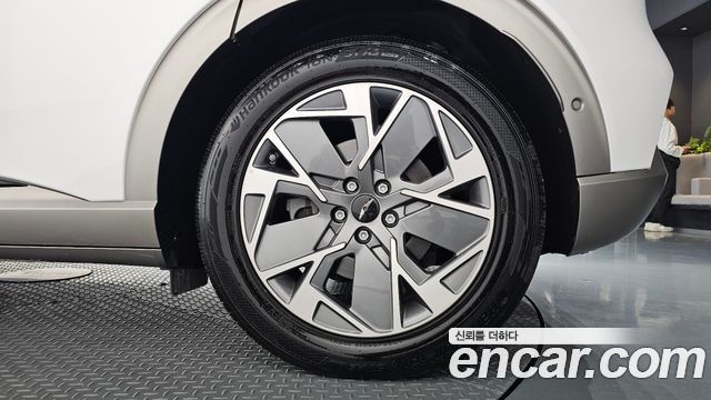 Genesis GV60 2023 — photo 7