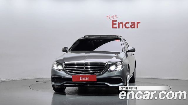 Mercedes-Benz E-Class 2019 — photo 3