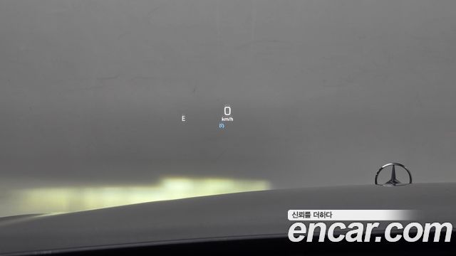Mercedes-Benz E-Class 2019 — photo 30