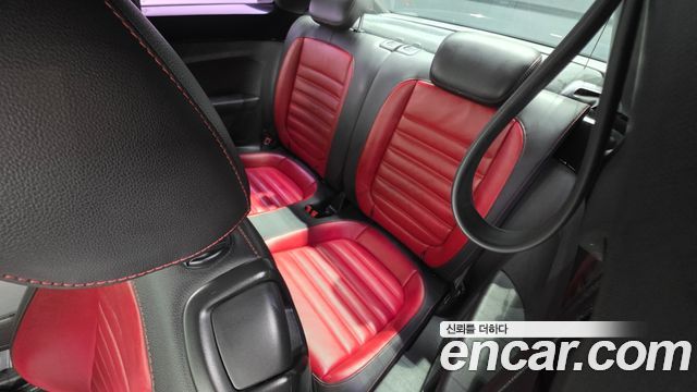 Volkswagen Beatle 2015 — photo 12