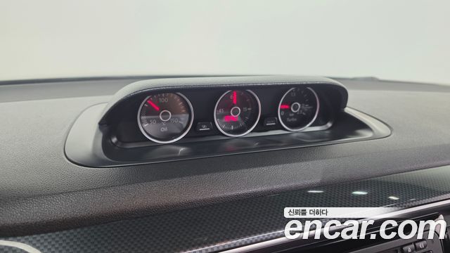 Volkswagen Beatle 2015 — photo 17