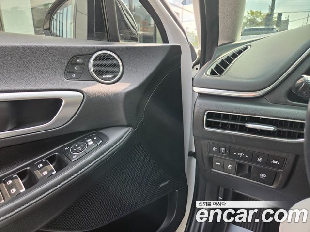 Hyundai Sonata 2022 — photo 18