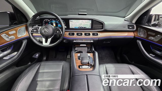 Mercedes-Benz GLE-Class 2020 — photo 7