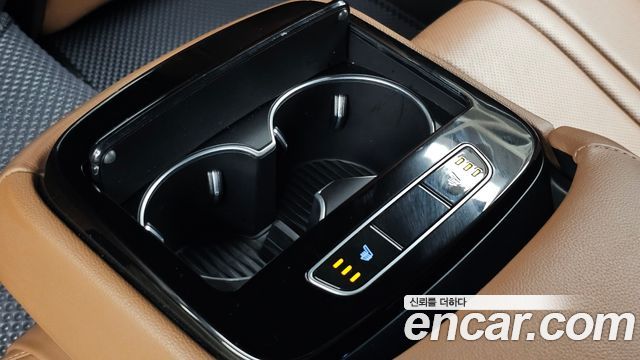 Genesis G80 2021 — photo 25
