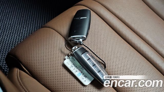 Genesis G80 2021 — photo 31
